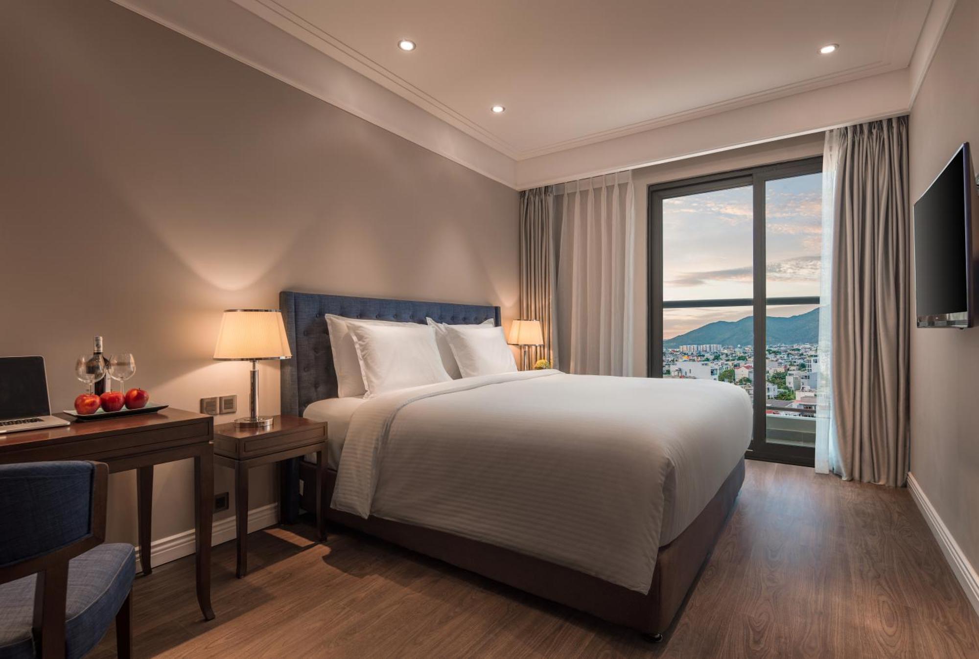 Altara Suites Da Nang By Ahg Esterno foto
